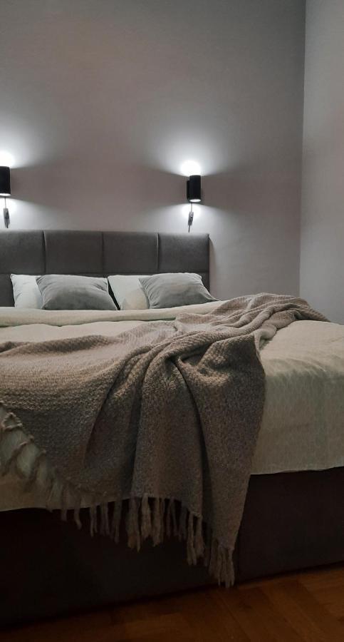 Nina Studio Apartment ビイェリナ エクステリア 写真