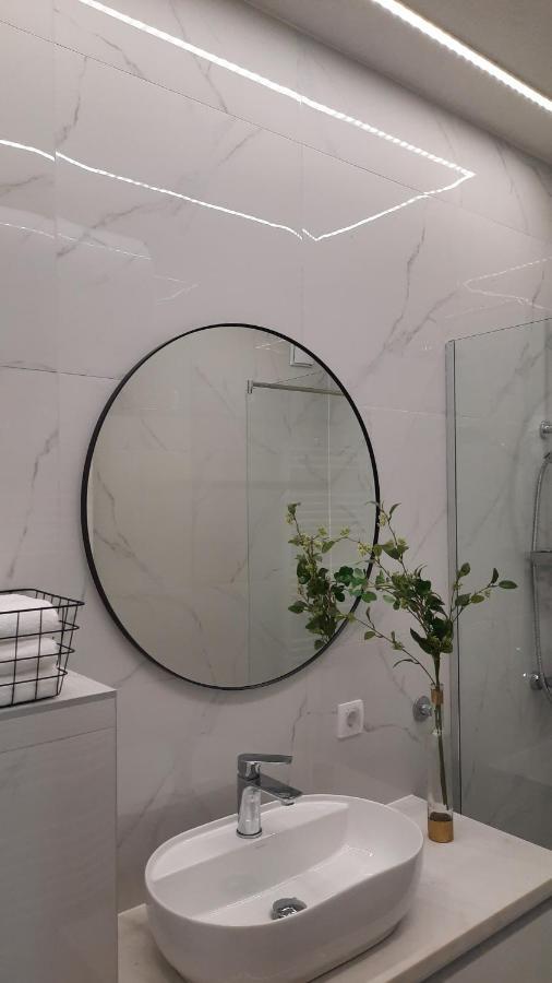 Nina Studio Apartment ビイェリナ エクステリア 写真