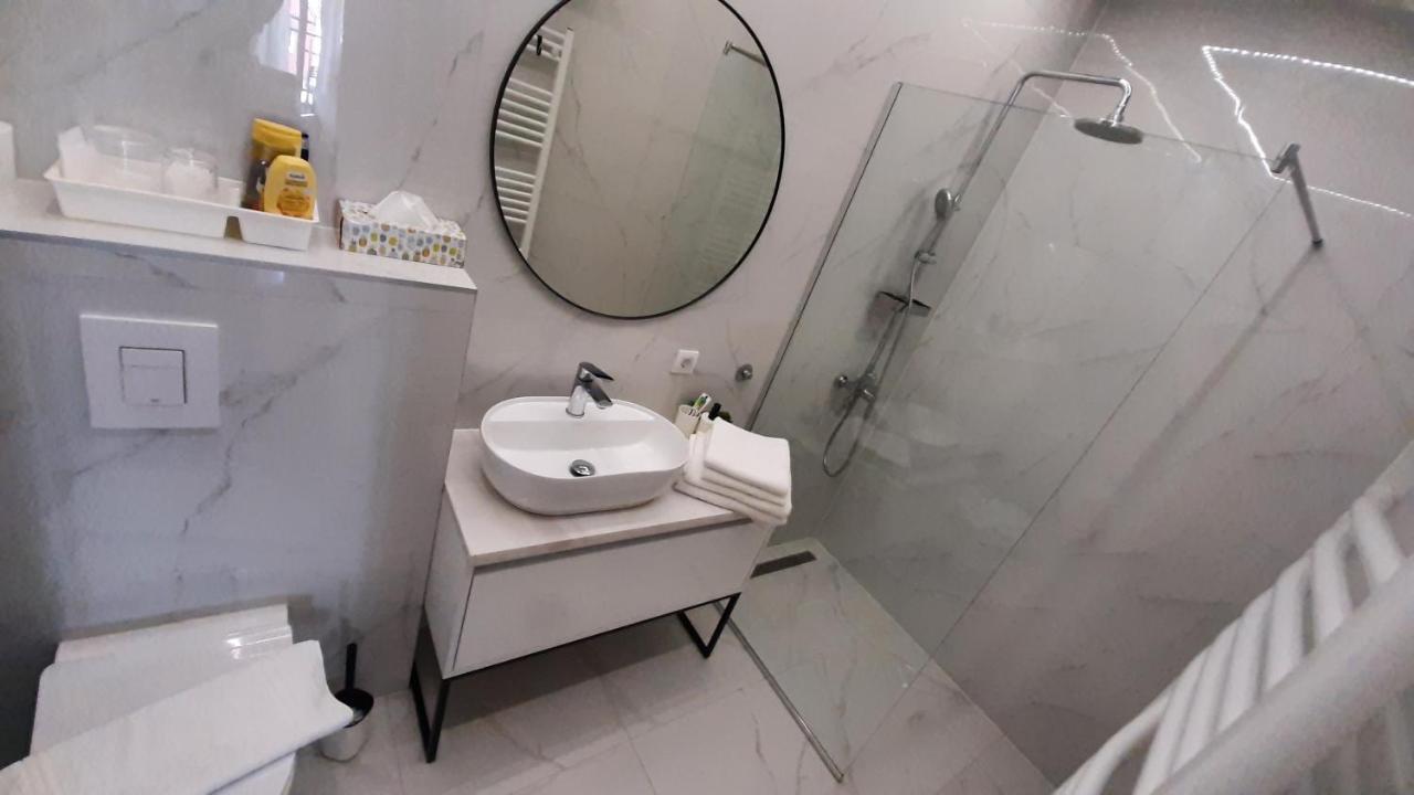 Nina Studio Apartment ビイェリナ エクステリア 写真